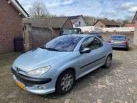 tweedehands Peugeot 206 CC 1.6-16V cabrio airco leer enz