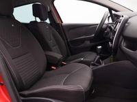 tweedehands Renault Clio IV TCe 90pk Limited | Navigatie | Parkeersensoren Achter | Bluetooth |