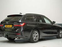 Occasion BMW 330e Basis 292 PK (214 kW) 2021 Zwart Stationwagen