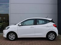 Occasion Hyundai i10 Comfort 67 PK (49 kW) 2023 Atlas white (saw) Hatchback