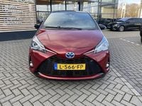 Occasion Toyota Yaris Hybrid Executive 2020 Rood Hatchback