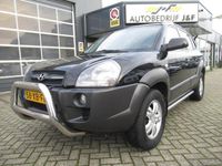 tweedehands Hyundai Tucson 2.0i Dynamic Cross AIRCO/NAV/SIDE/FRONTBAR