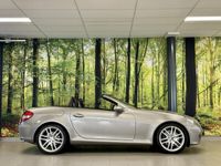 tweedehands Mercedes SLK200 K. Season Edition | Nekverwarming | Leder | Xenon | Stoelverwarming | Parkeersensoren | 18" Lichtmetaal | Cruise Control | Airconditioning | Automatische Verlichting |