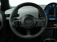 Occasion Mini Cooper Favoured 156 PK (114 kW) 2025 Groen Hatchback