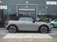 tweedehands Mini John Cooper Works Cabriolet 2.0 Chili / ACC / H&K / HUD / Keyless / Stoelverwarming / Camera / CarPlay / DAB / JCW kuipstoelen