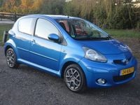Occasion Toyota Aygo 68 PK (50 kW) 2010 Blauw (metallic) Hatchback