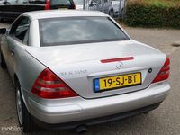 tweedehands Mercedes SLK200 met airco en lage km stand