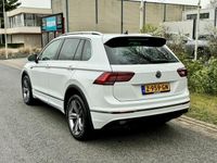 tweedehands VW Tiguan 2.0 TSI 4Motion R-Line 180PK DSG•Trekhaak