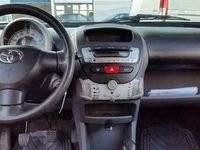 Occasion Toyota Aygo 68 PK (50 kW) 2009 Zilver Hatchback