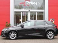 tweedehands Renault Mégane IV 1.2 TCe 100PK LIMITED | NAVIGATIE | PARKEERSENSOREN | LICHTMETALEN VELGEN 17" | CLIMATE CONTROL | CRUISE CONTROL | APPLE CARPLAY/ANDROID AUTO | DIGITAAL INTRUMENTENPANEEL |