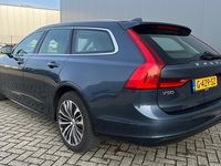 Occasion Volvo V90 Momentum 150 PK (110 kW) 2019 Blauw Stationwagen