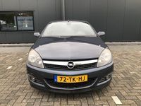 tweedehands Opel Astra Cabriolet TwinTop 1.8 Cosmo Topstaat airco.luxe uitvoering.