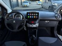 Occasion Peugeot 107 Access 68 PK (50 kW) 2013 Zwart Hatchback