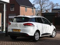 Occasion Renault Clio GrandTour Expression 90 PK (66 kW) 2014 Wit Stationwagen