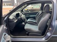 tweedehands Renault Clio 1.4-16V Authentique Comfort Airco Stuurbekr Lm velgen INRUILKOOPJE