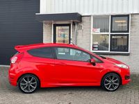 Occasion Ford Fiesta ST-Line 125 PK (91 kW) 2016 Rood Hatchback