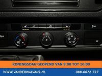 tweedehands VW Crafter 2.0 TDI 177pk L3H2 L2H1 Euro6 Airco | Navigatie | Apple Carplay Android Auto, Cruisecontrol, Chauffeursstoel, Stoelverwarming, Bijrijdersbank