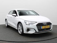 tweedehands Audi A3 Sportback 30 TFSI Business edition Navigatie / Metallic