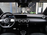 tweedehands Mercedes CLA200 Shooting Brake AMG LED/VIRTUAL/SFEER/PANO/ALCANTAR