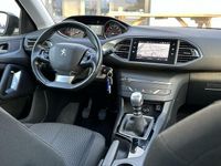 tweedehands Peugeot 308 SW 1.2 PureTech Premium Navi CarPlay Cruise Climat