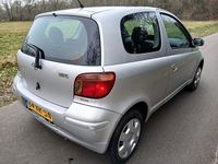 Occasion Toyota Yaris Sol 87 PK (63 kW) 2003 Grijs Hatchback