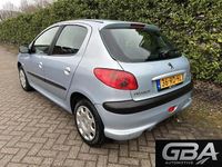 Occasion Peugeot 206 75 PK (55 kW) 2005 Grijs Hatchback