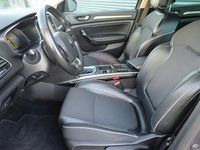 tweedehands Renault Mégane IV Estate BWJ 10-2017 / 111 PK 1.5 dCi Bose automaat Navi / Clima / Massage stoel / Trekhaak / Cruise / PDC /