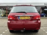 tweedehands Toyota Avensis Verso 2.0i Linea Luna 7 Persoons | Airco | Trekhaak