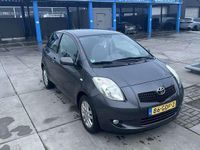Occasion Toyota Yaris Sol 87 PK (63 kW) 2008 Grijs MPV