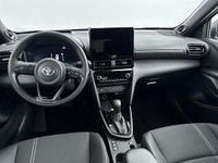 Nieuw Toyota Yaris Executive 131 PK (96 kW) 2026 Groen metallic Hatchback