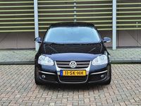 tweedehands VW Jetta 2.0 FSI Sportline / 6bak / Pdc / Trekhaak . Climate control