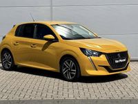 Occasion Peugeot 208 Allure 101 PK (74 kW) 2021 Geel Hatchback