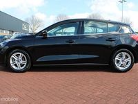 tweedehands Ford Focus 1.0 EcoBoost 125 PK Hybrid Trend Edition Business, Pdc voor + achter + camera, Navi, Airco, App connect, Cruise
