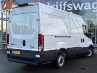 tweedehands Iveco Daily 35S16V 2.3 352 L2 H2 Automaat | Airco | PDC