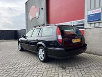 tweedehands Ford Mondeo Wagon 2.0-16V Ghia, Leder, Climate control, Cruise