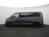 tweedehands VW Caravelle Dubbele cabine T6.1 2.0 TDI 204PK DSG Highline L2H1 19" Velgen | Elektrische schuifdeuren | Digital cockpit | Leder