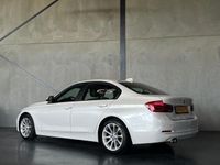 tweedehands BMW 320 3-SERIE d AUT, Leer, Navigatie Prof. Head-Up,Facelift