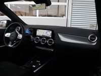 tweedehands Mercedes GLA200 d AMG Line | Panoramadak | Trekhaak | Memory Seats