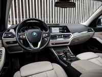 tweedehands BMW 330e 3-SERIEHybrid Sedan | Full Option | Luxury Line | Schuifdak | Laser | 19 inch |