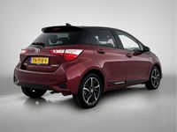 Occasion Toyota Yaris Hybrid 99 PK (72 kW) 2018 Rood Hatchback