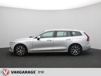 tweedehands Volvo V60 2.0 T8 Twin Engine AWD Momentum Pro - Stoel + Stuur + achterbank verwarming - Bluetooth - Elektrische achterklep + pdc