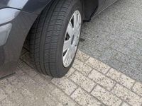 Occasion Ford Fusion 80 PK (58 kW) 2006 Grijs MPV