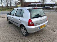 tweedehands Renault Clio 1.2-16V CAMPUS LYRIC