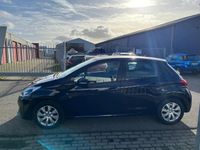 tweedehands Peugeot 208 1.2 PureTech Allure