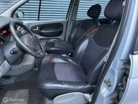 tweedehands Renault Scénic II 1.8-16V Dynamique | Airco | Leer | Trekhaak