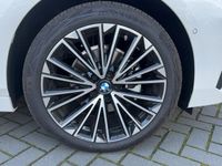 tweedehands BMW 220 2-SERIE Active Tourer i Hybrid Navigatie/19-Inch/Camera/Parkeerhulp/Full-LED