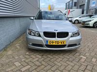 tweedehands BMW 325 3-SERIE Touring i High Executive Automaat / Airco / Trekhaak / NAP / MCC / Gouda