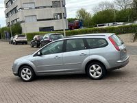 tweedehands Ford Focus Wagon 1.6-16V Ghia Automaat,bj.2005,kleur: grijs,c