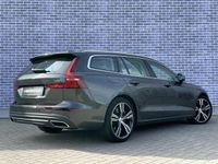 tweedehands Volvo V60 2.0 T8 Twin Engine AWD Inscription | Adaptive Cruise | 19" | BLIS | Leer | Stoelverwarming | Elektrische Stoelen |