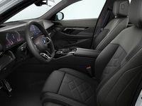 Nieuw BMW 550e M Sport 313 PK (230 kW) 2026 Grijs Sedan